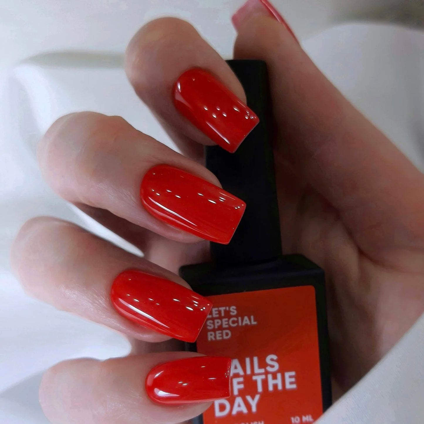 NAILSOFTHEDAY Let’s special Red 10ml