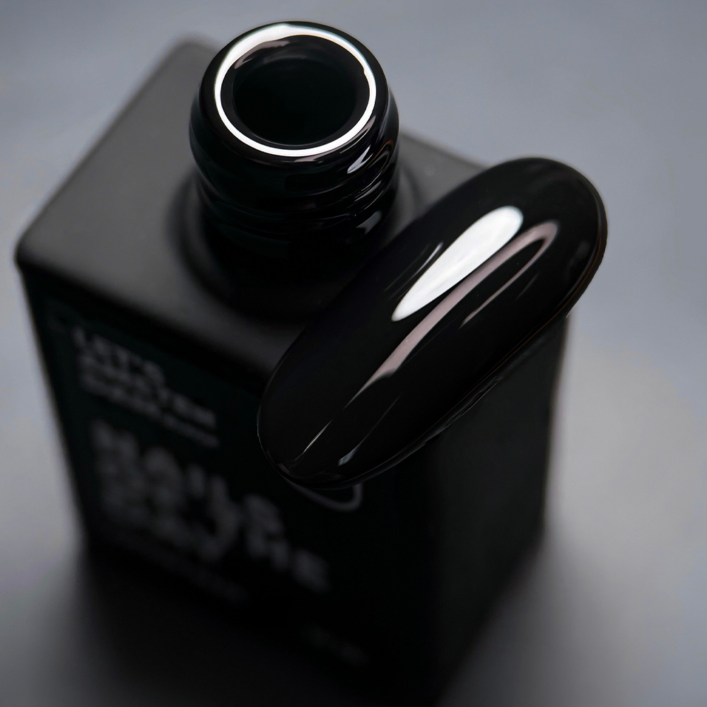 NAILSOFTHEDAY Let’s Amsterdam Black base coat 10ml